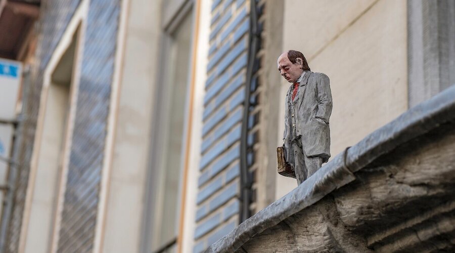 Isaac Cordal : Cement Eclipses & Follow the Leaders
